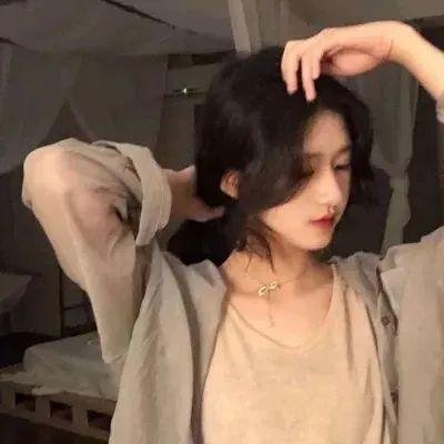什么也不是的爱恋封面